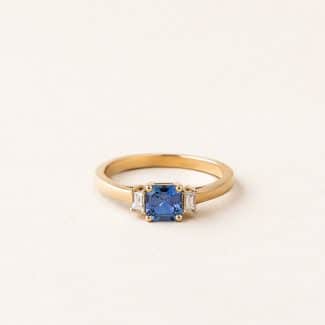Bague saphir diamants baguettes, Julie - or jaune