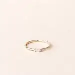 Bague diamant marquise or jaune - modèle marquise de Charles Arteon Joaillerie