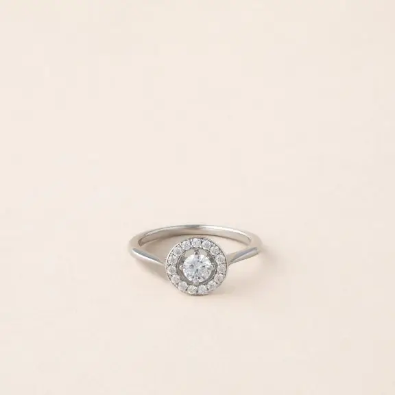 Bague diamant 0,30 carat et halo de diamants - modèle Halo de Charles Arteon Joaillerie