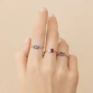 bague capucine saphirs rubis diamant
