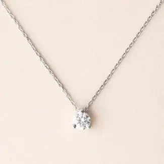 Collier 3 griffes 030 050 carat or blanc