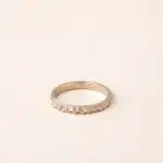 Alliance martelée femme en or rose de Charles Arteon Joaillerie