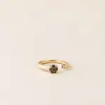 Bague cassiopée grenat démantoide