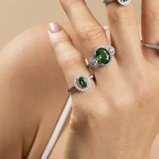 Bague eugénie grenat tsavorite