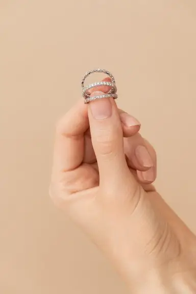 Alliance or blanc et diamants Charles Arteon