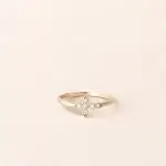 Bague croix or jaune diamants de Charles Arteon Joaillerie