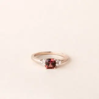 Bague grenat rouge et diamants Eléonore
