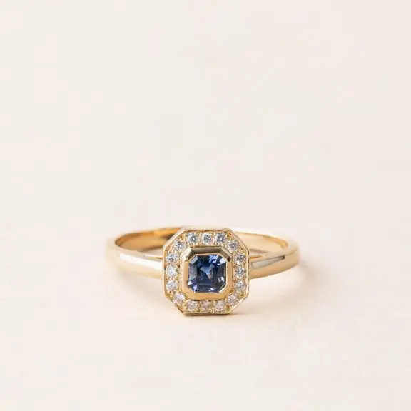 Bague art déco saphir et diamants en or jaune 750 - Charles Arteon Joaillerie