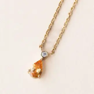 Pendentif poire grenat spessartite et diamant en or jaune