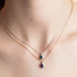 Colliers Eugénie poire or blanc et or jaune - collier saphir teal entourage diamants et collier tanzanite entourage diamants