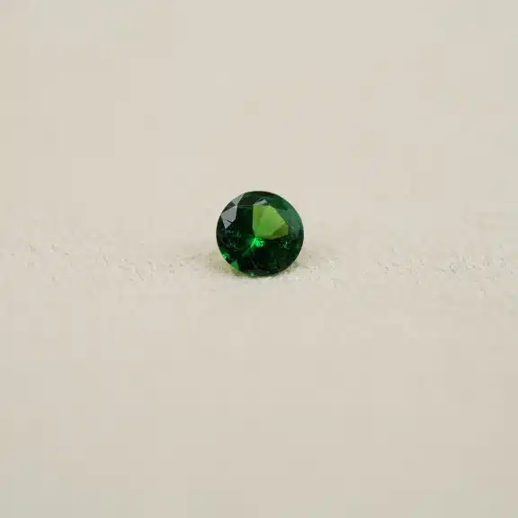Grenat tsavorite 0,67 carat du Kenya - Rond - Charles Arteon Joaillerie