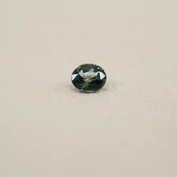 Saphir teal - ovale - 1,16 carat - Charles Arteon Joaillerie
