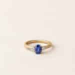 Bague saphir et diamants - Or jaune - modèle Manon de Charles Arteon Joaillerie