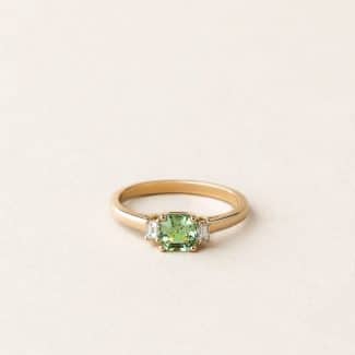 Bague tourmaline verte chrome et diamants - or jaune - modèle Julie de Charles Arteon Joaillerie