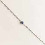 Bracelet tanzanite serti clos - or blanc - modèle Serti clos de Charles Arteon Joaillerie